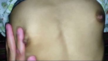 Bhabhi mojada recibe empotrada anal por primera vez