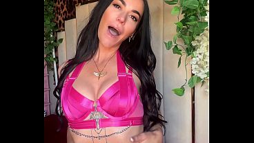 Chica se corrió rápido con verificación porno