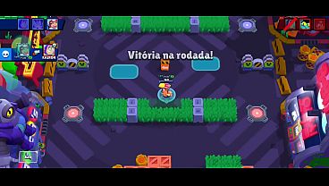La morra se deja empotrar sin piedad en el brawl