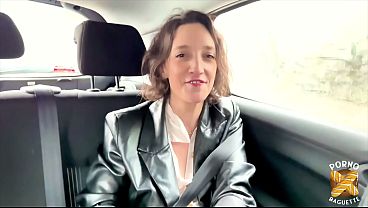Lena Fire se traga mi polla como una puta hambrienta