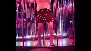 Nikki Montero la trans que me sorprendió en el club con su polla de acero